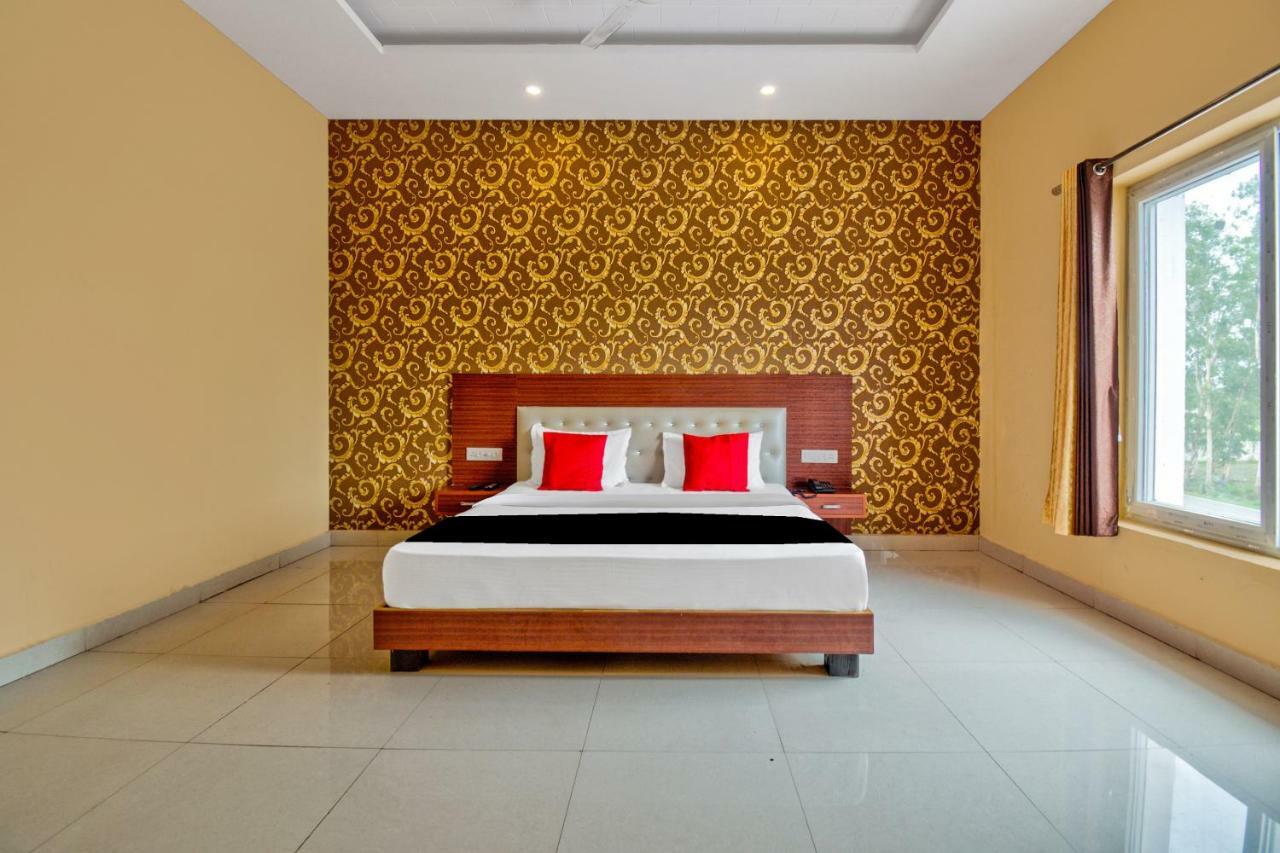Capital O 40833 Maharaja Hotel & Restaurant Kashipur Экстерьер фото