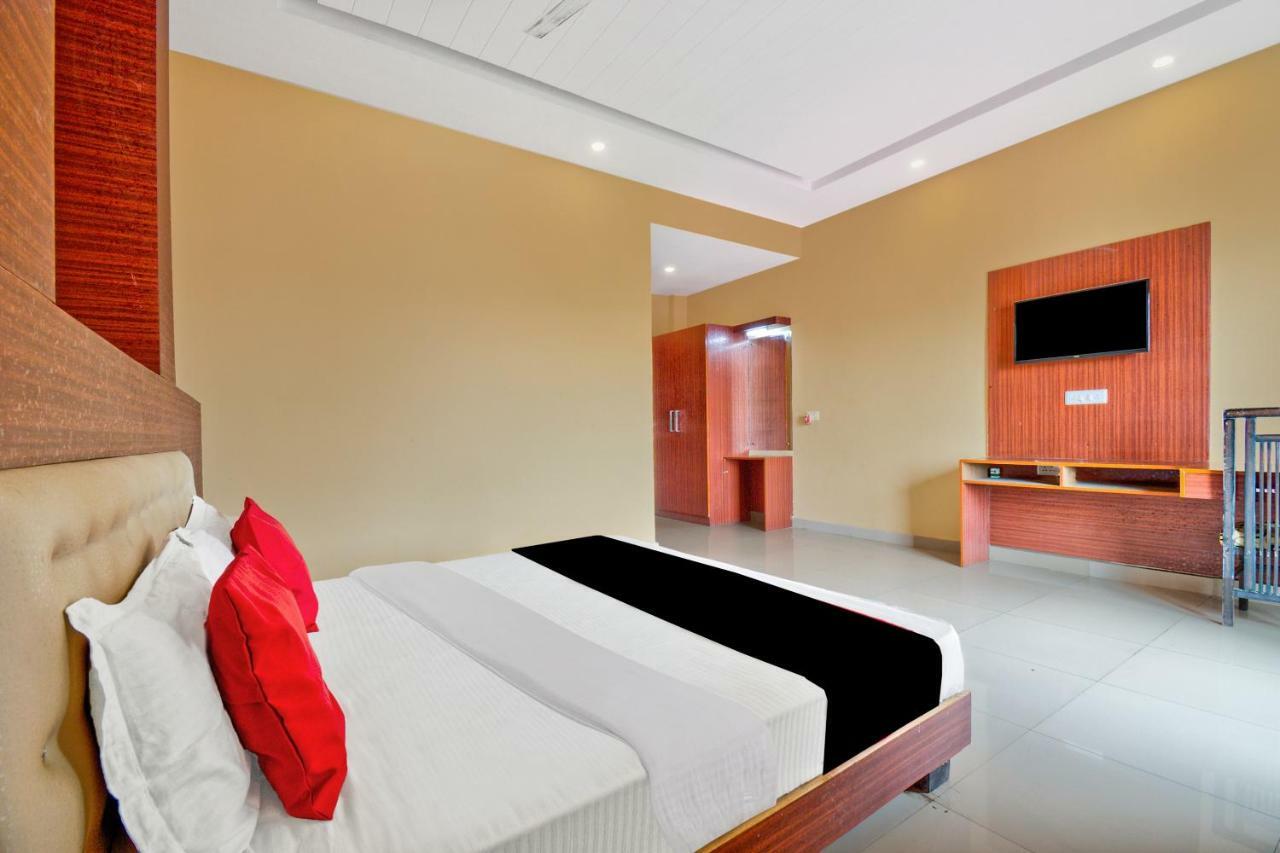 Capital O 40833 Maharaja Hotel & Restaurant Kashipur Экстерьер фото